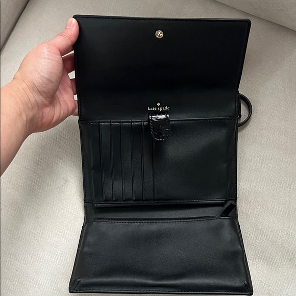 Kate Spade Elegant Shiny Black Crossbody Bag - Picture 4 of 9